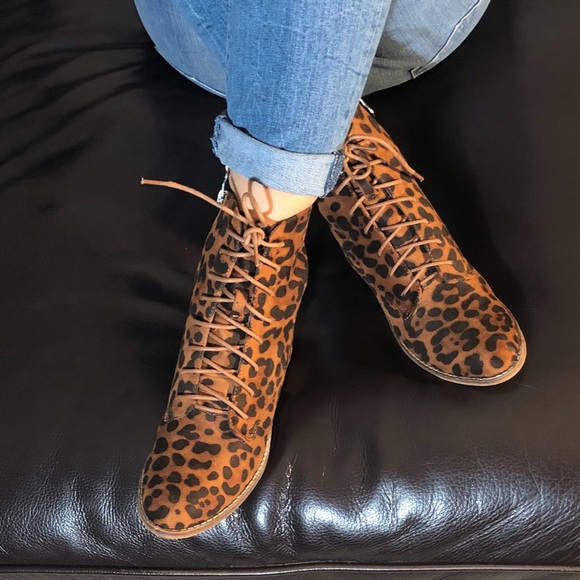 FAUX SUEDE LEOPARD PRINT BOOTS - Picture 2 of 8